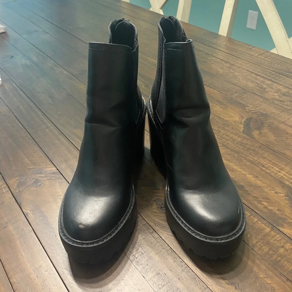 Madden Girl Kamora Black Platform Block Heel Ankle Boots Womens 8.5 Goth Moto